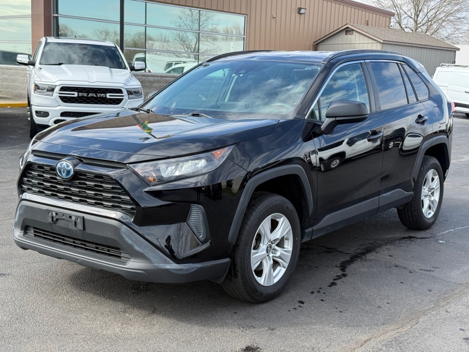 2021 Toyota RAV4 Hybrid LE, 39616, Photo