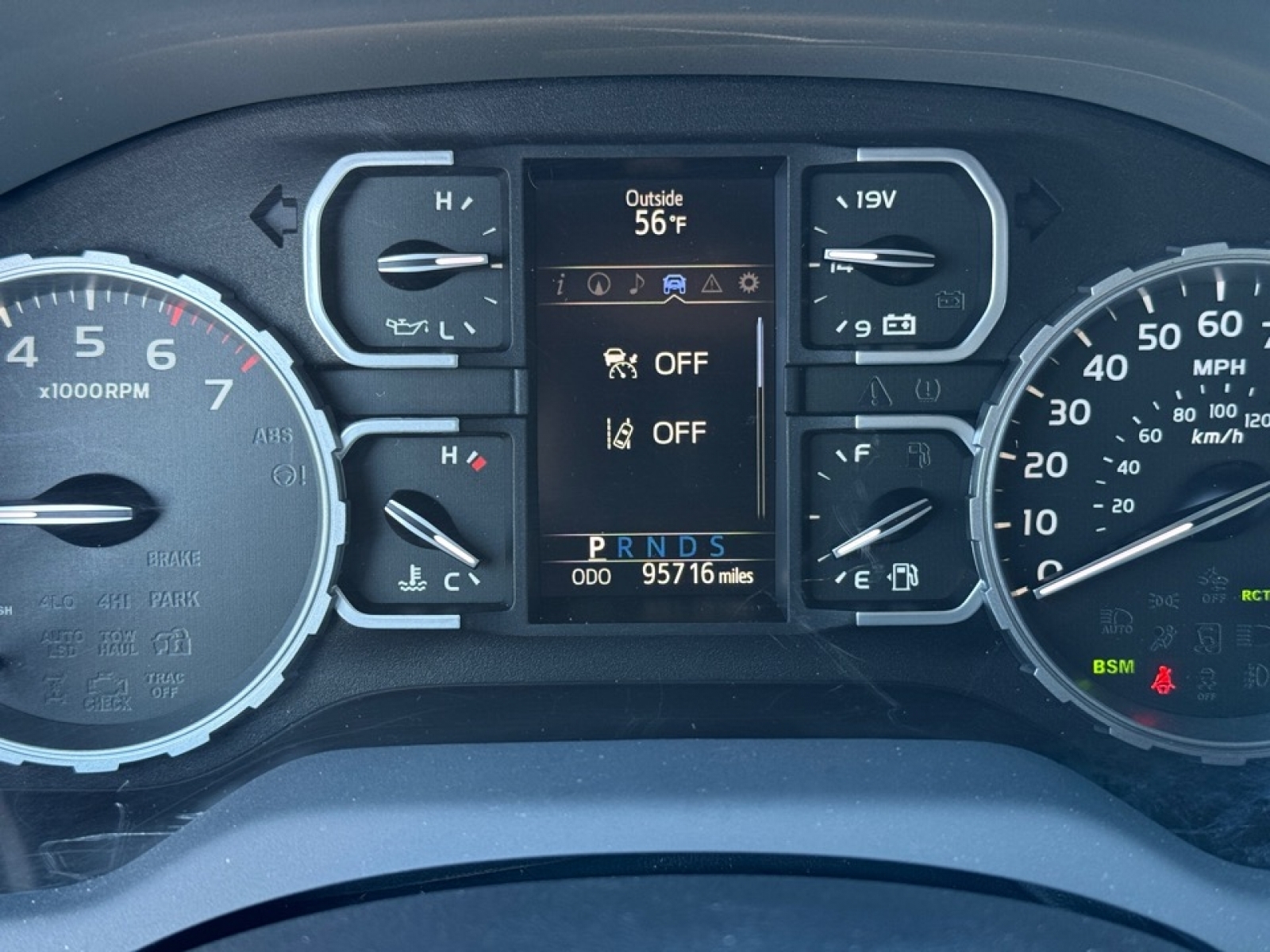 2021 Toyota Tundra Platinum, 39116, Photo