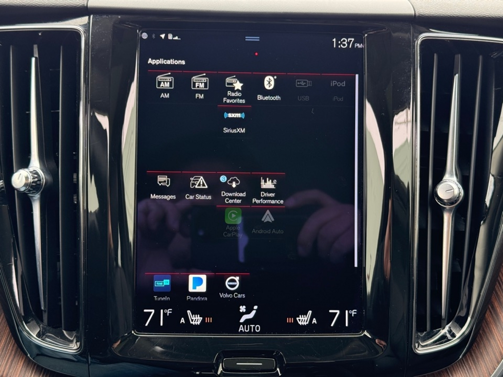 2021 Volvo XC60 T5 Momentum, 39452, Photo