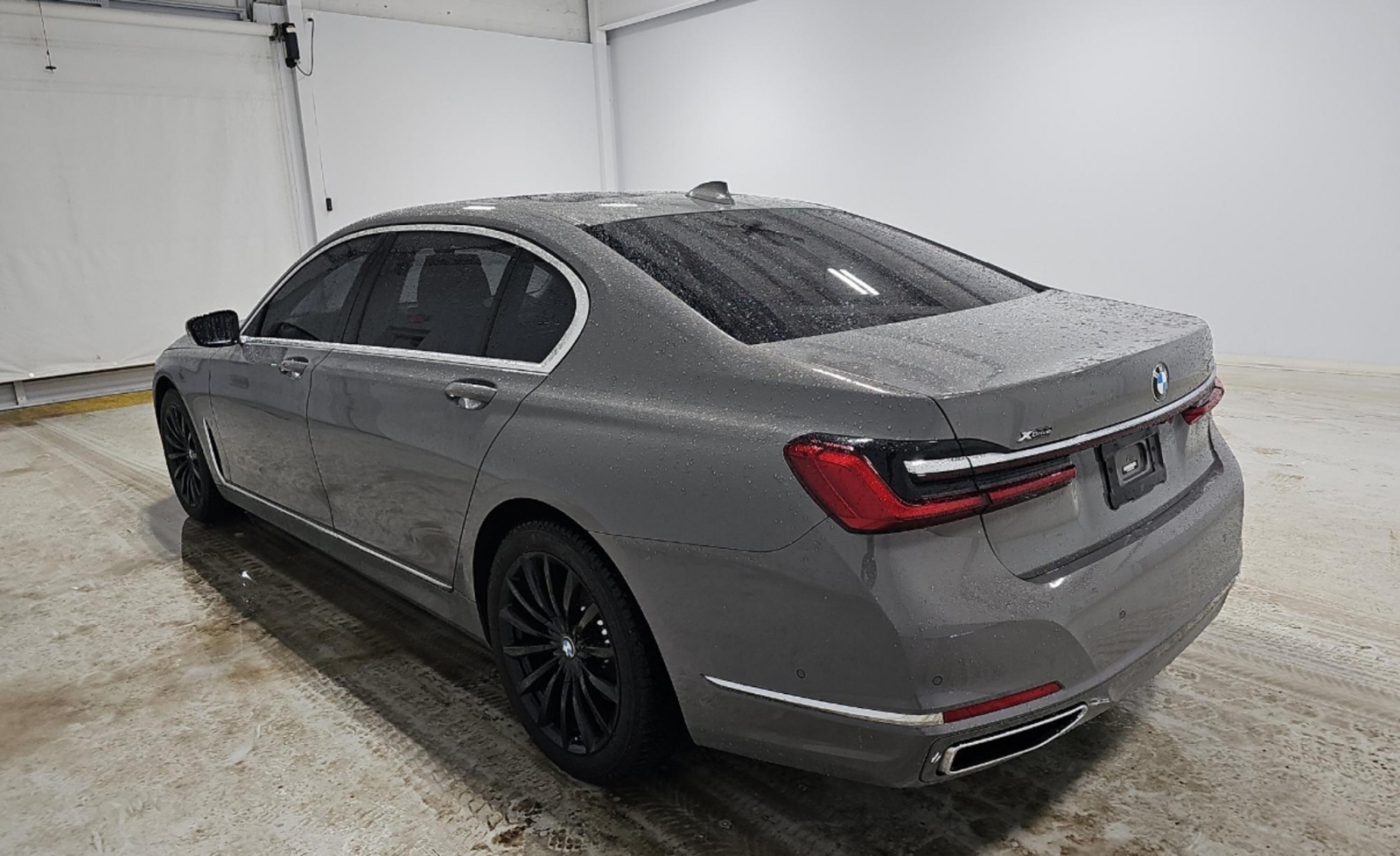 2022 BMW 740 i xDrive, 39709, Photo