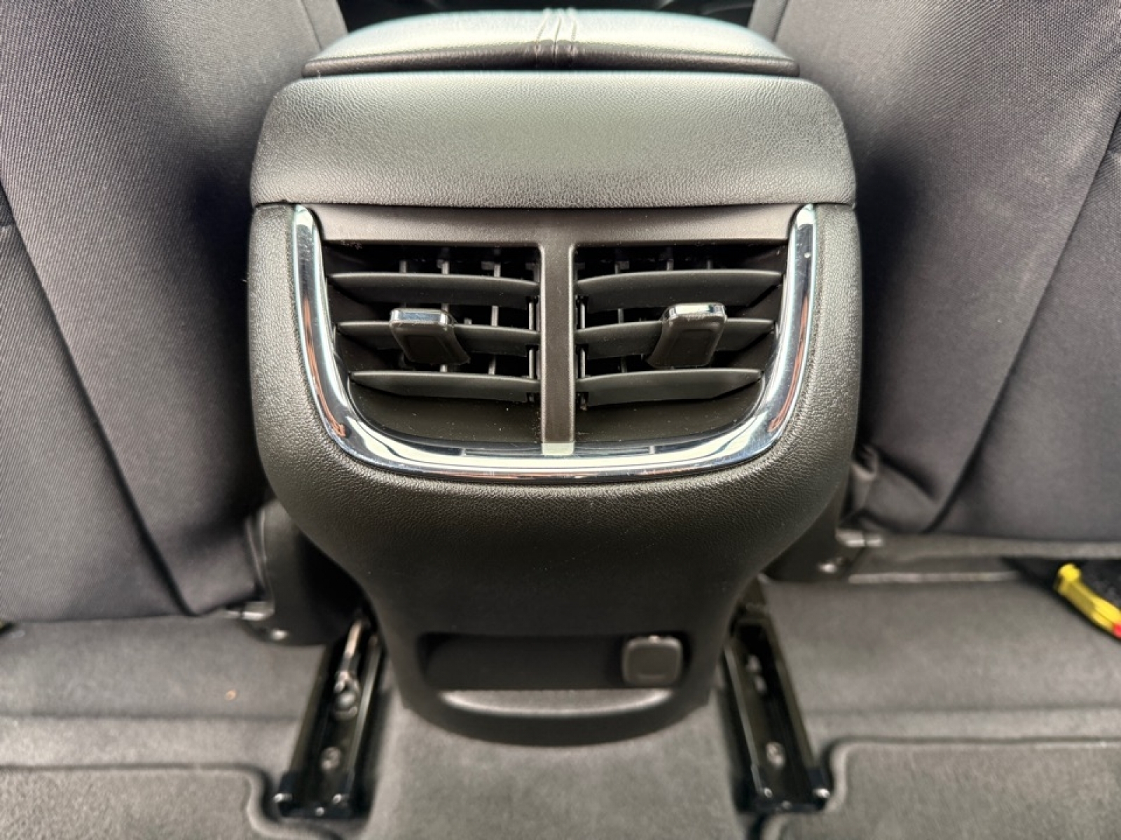 2022 Chevrolet Malibu FWD LT, 38984, Photo