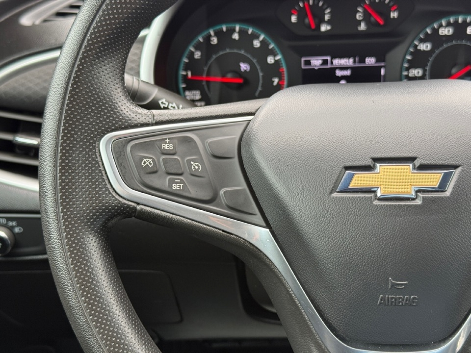 2022 Chevrolet Malibu FWD LT, 38984, Photo