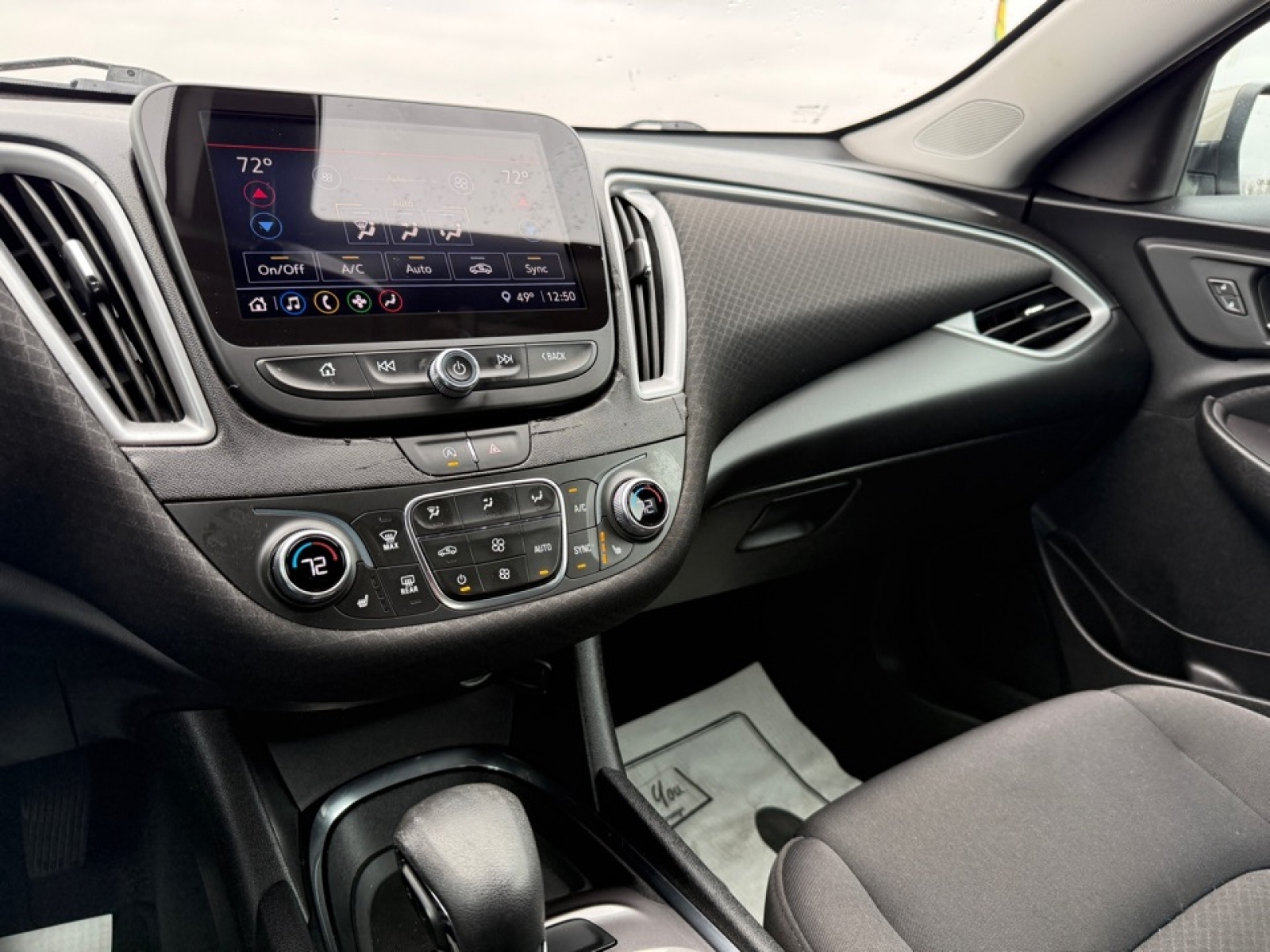 2022 Chevrolet Malibu FWD LT, 38984, Photo