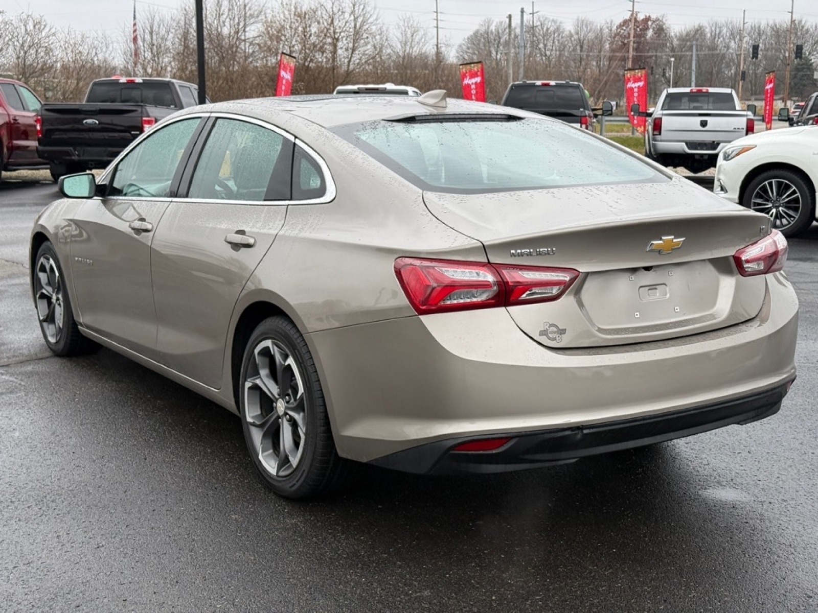 2022 Chevrolet Malibu FWD LT, 38984, Photo