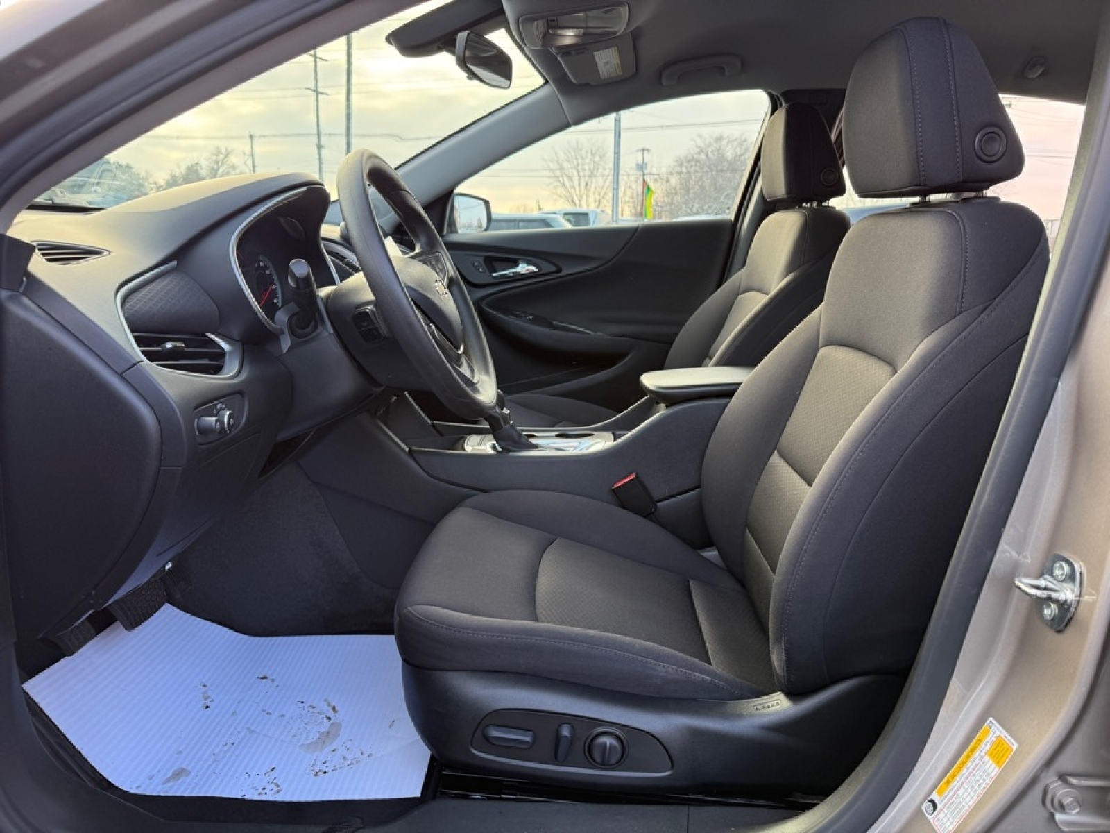 2022 Chevrolet Malibu FWD 1FL, 39129, Photo