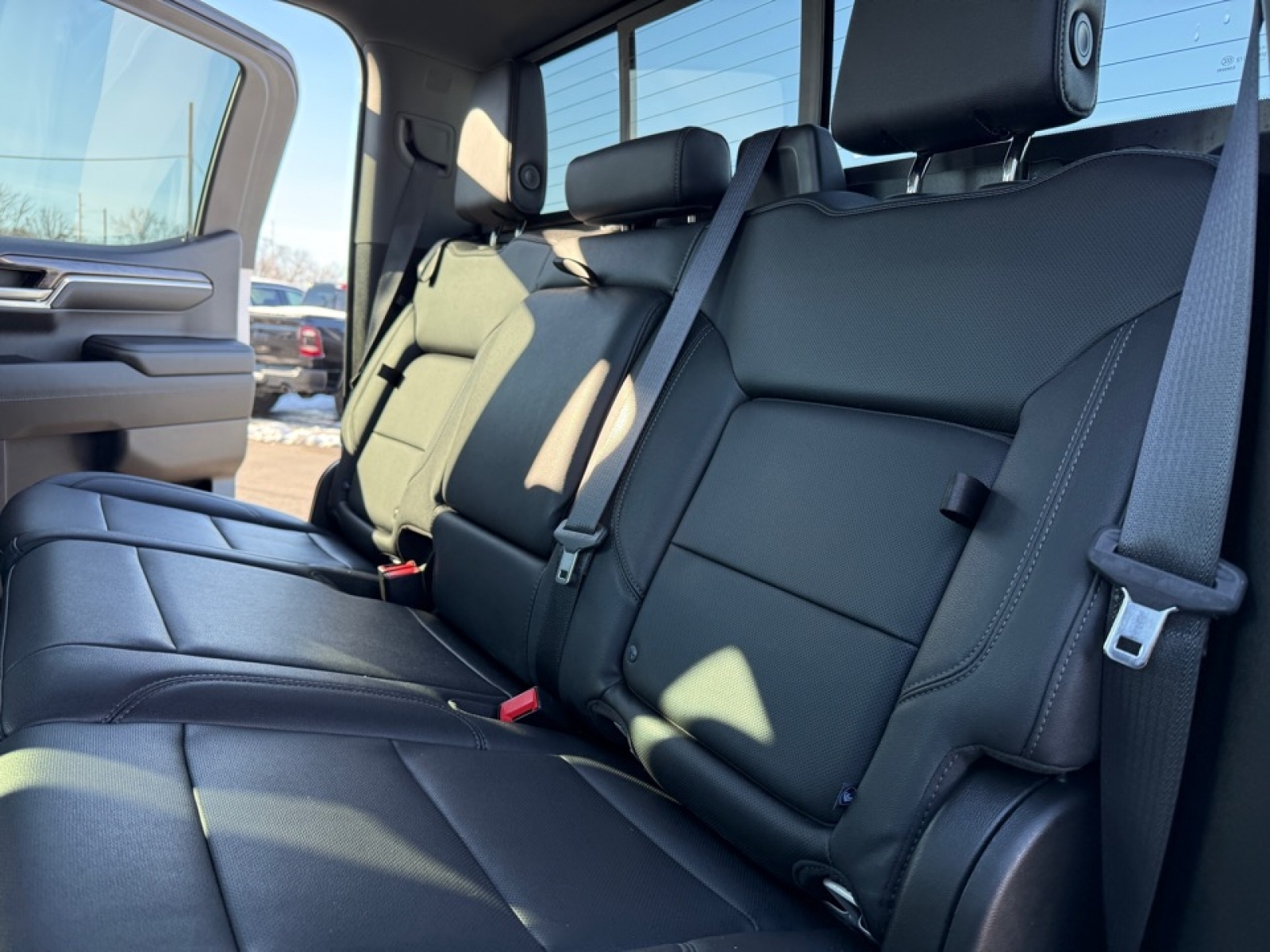 2022 Chevrolet Silverado 1500 4WD Crew Cab Short Bed LTZ, 39136, Photo