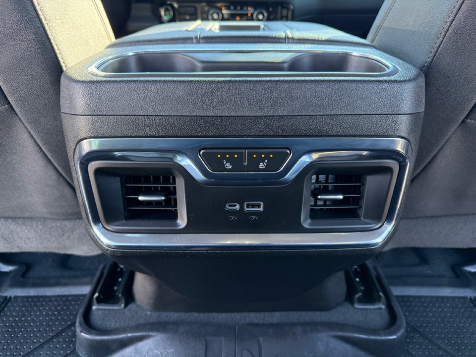 2022 Chevrolet Silverado 1500 4WD Crew Cab Short Bed LTZ, 39136, Photo