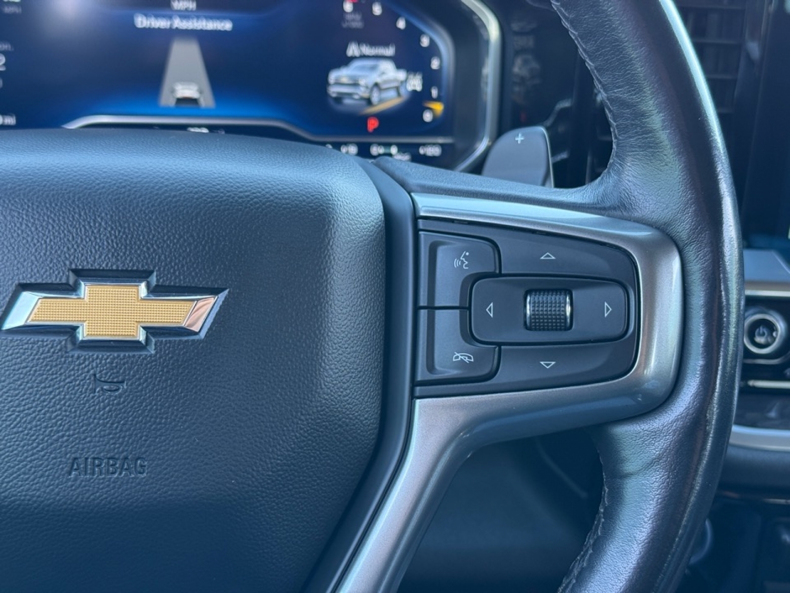 2022 Chevrolet Silverado 1500 4WD Crew Cab Short Bed LTZ, 39136, Photo