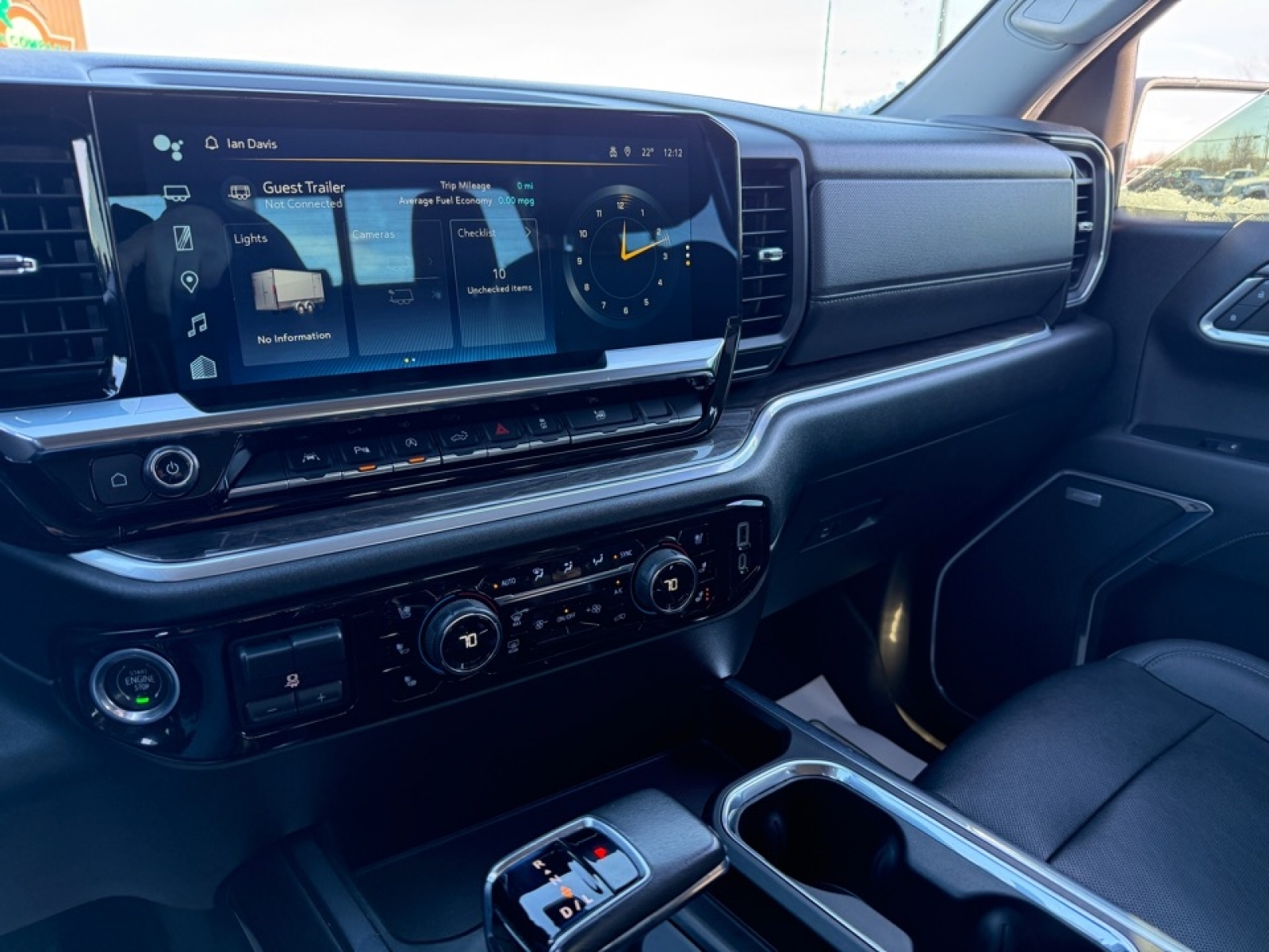 2022 Chevrolet Silverado 1500 4WD Crew Cab Short Bed LTZ, 39136, Photo