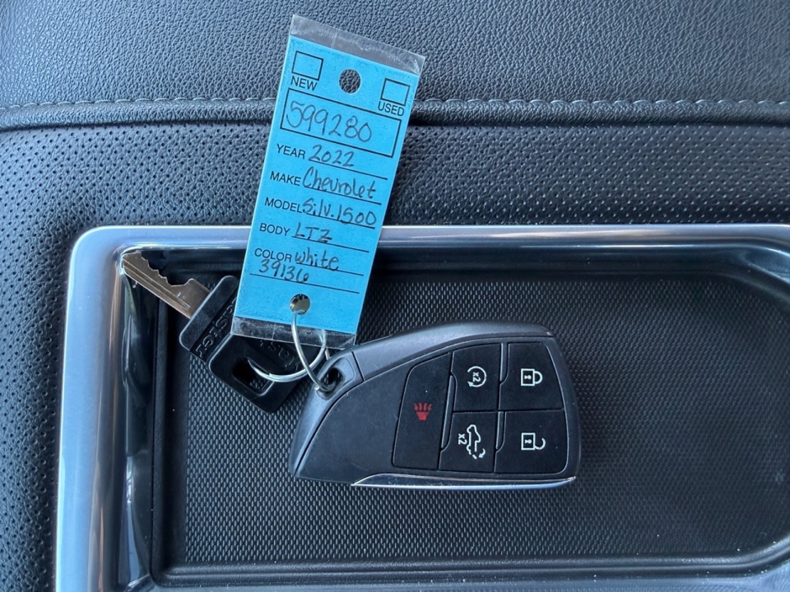2022 Chevrolet Silverado 1500 4WD Crew Cab Short Bed LTZ, 39136, Photo