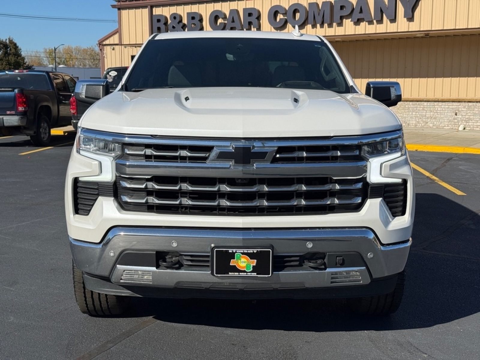2022 Chevrolet Silverado 1500 LTZ photo 3