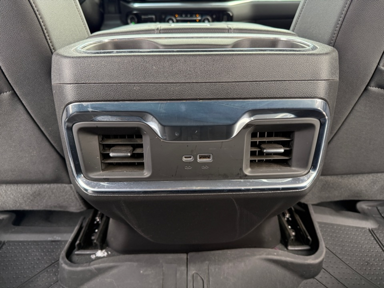 2022 Chevrolet Silverado 1500 4WD Crew Cab Short Bed LTZ, 39289, Photo