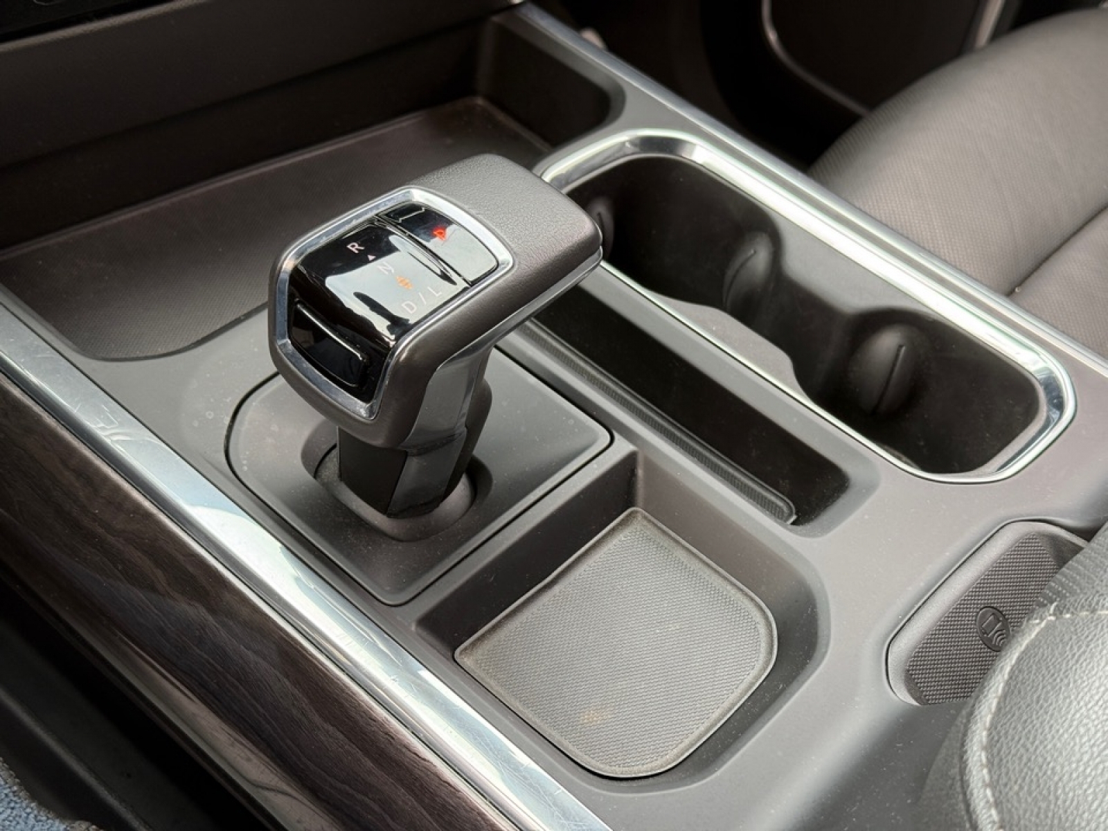 2022 Chevrolet Silverado 1500 4WD Crew Cab Short Bed LTZ, 39289, Photo