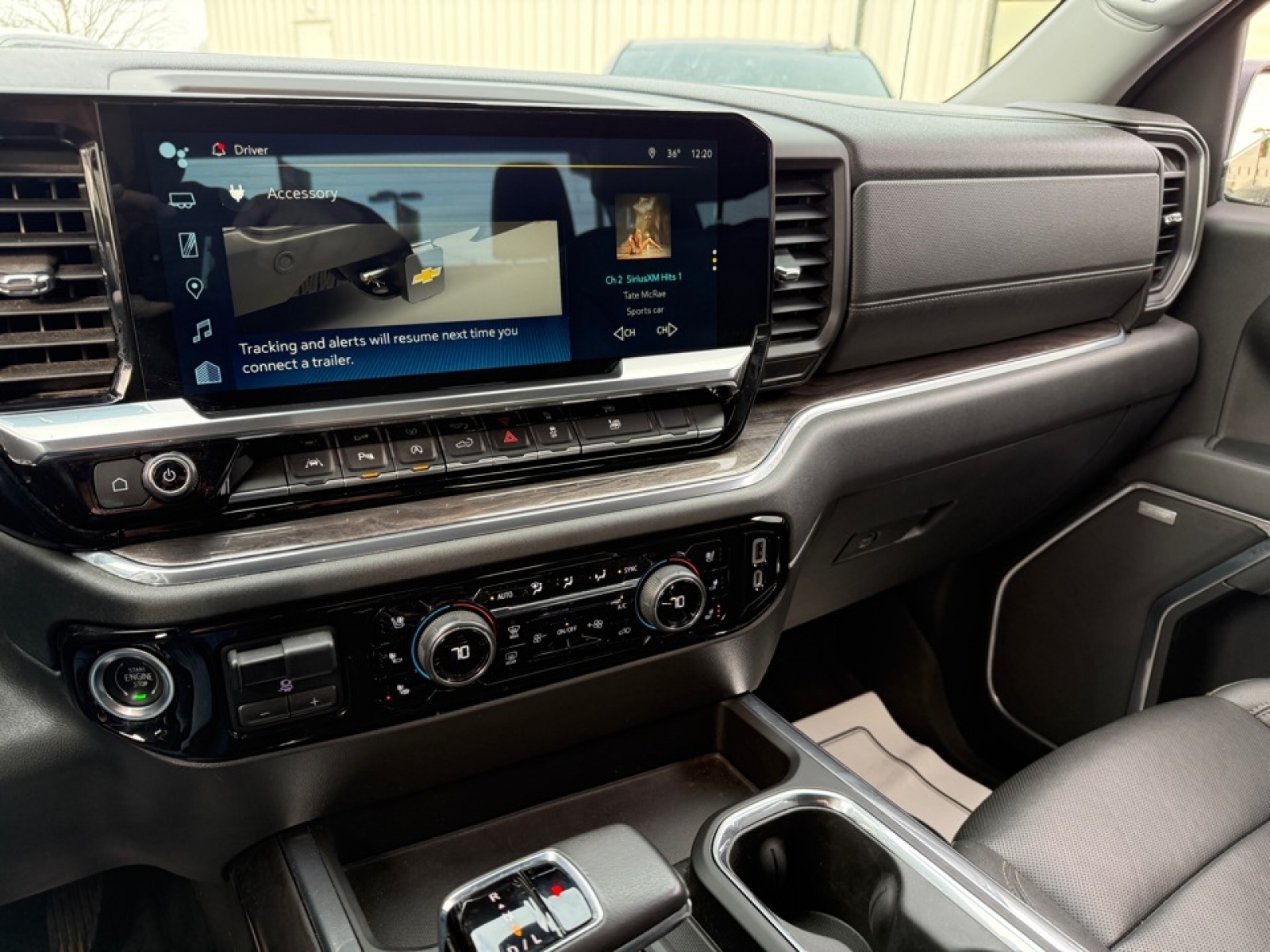 2022 Chevrolet Silverado 1500 4WD Crew Cab Short Bed LTZ, 39289, Photo