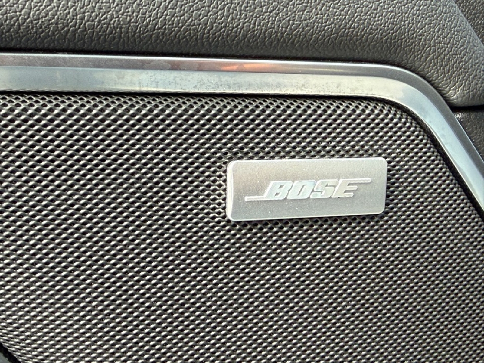 2022 Chevrolet Silverado 1500 4WD Crew Cab Short Bed LTZ, 39289, Photo