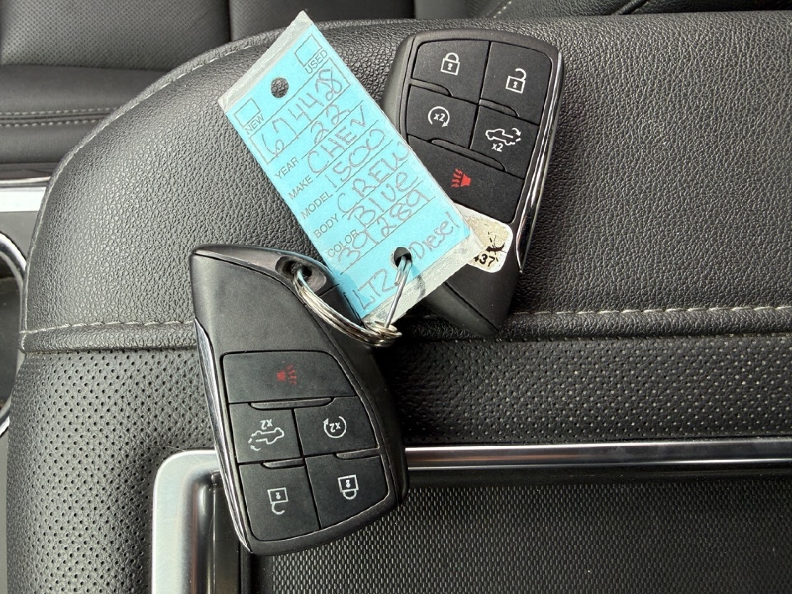 2022 Chevrolet Silverado 1500 4WD Crew Cab Short Bed LTZ, 39289, Photo