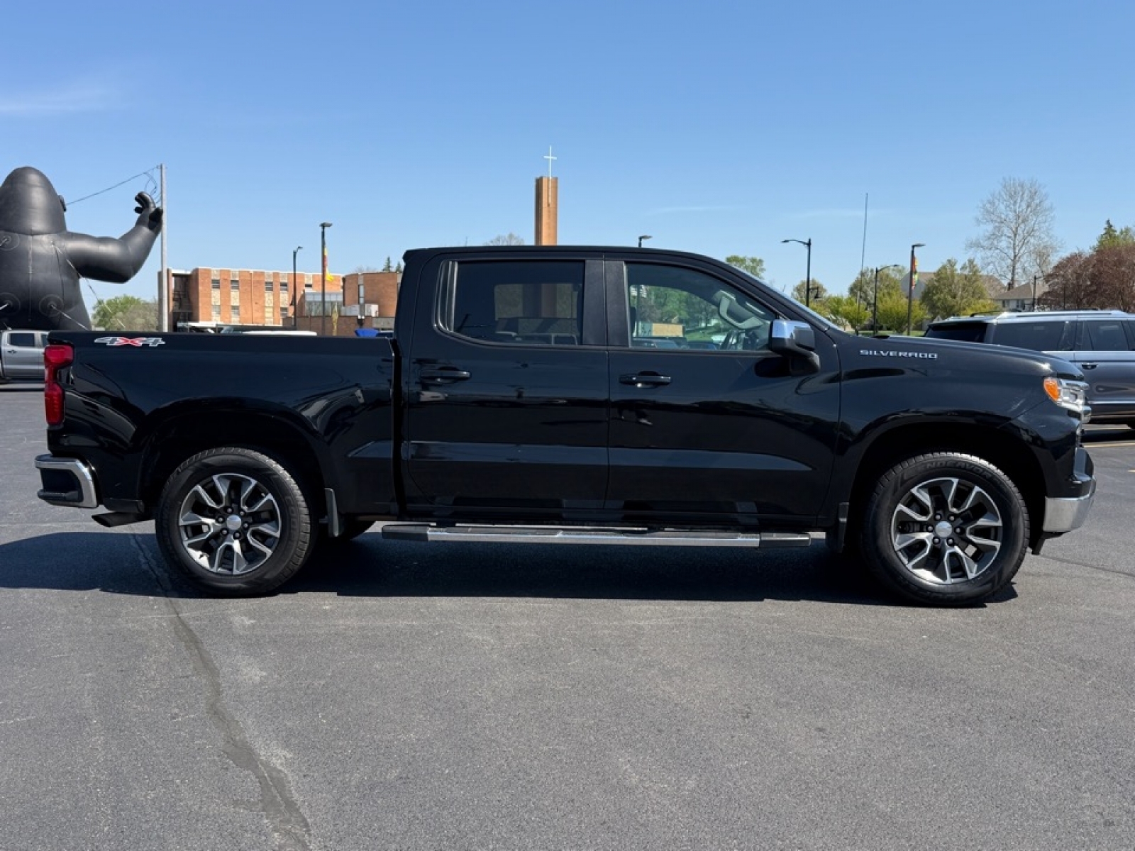 2022 Chevrolet Silverado 1500 4WD Crew Cab Short Bed LT with 2FL, 39762, Photo