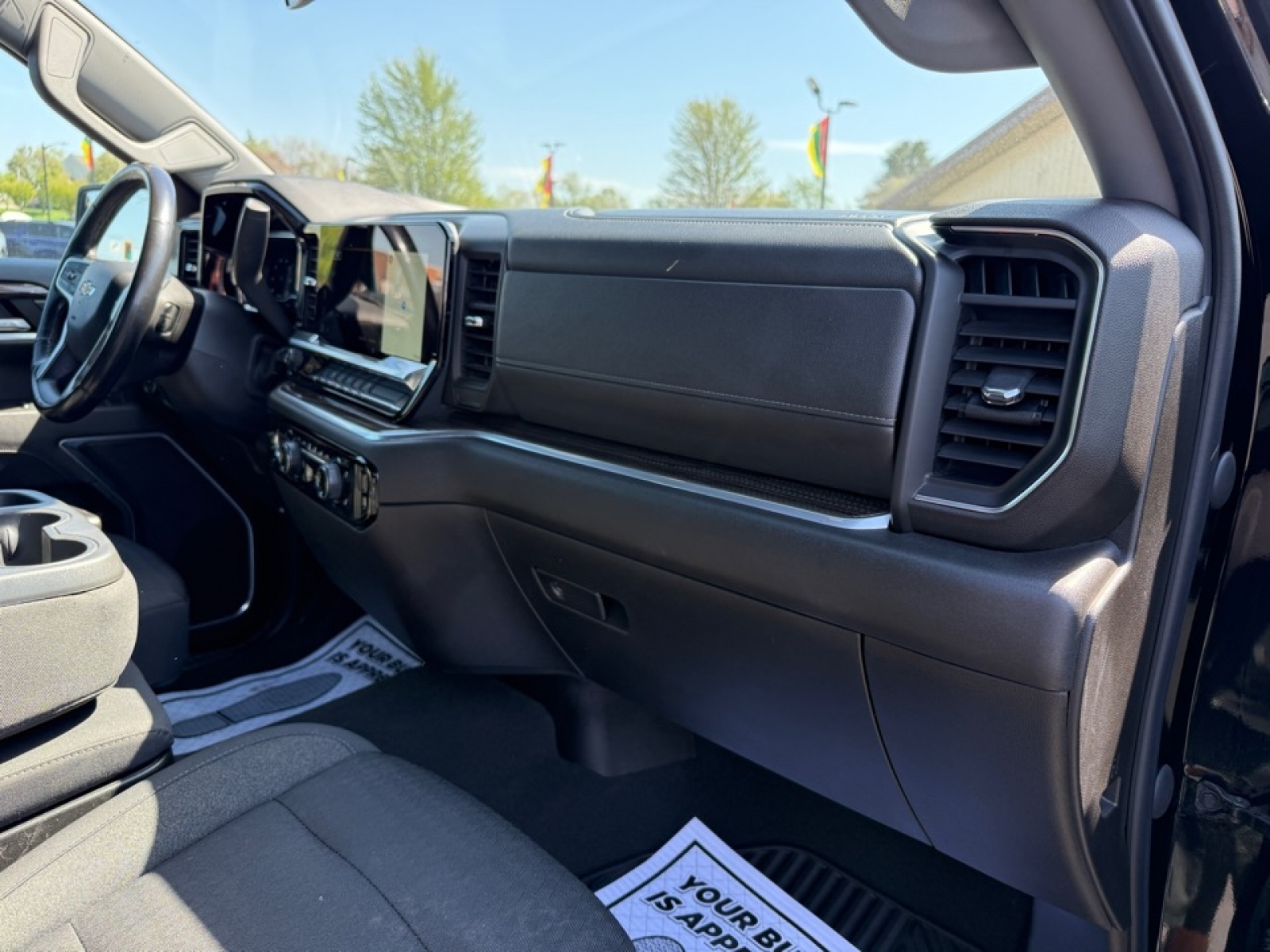 2022 Chevrolet Silverado 1500 4WD Crew Cab Short Bed LT with 2FL, 39762, Photo