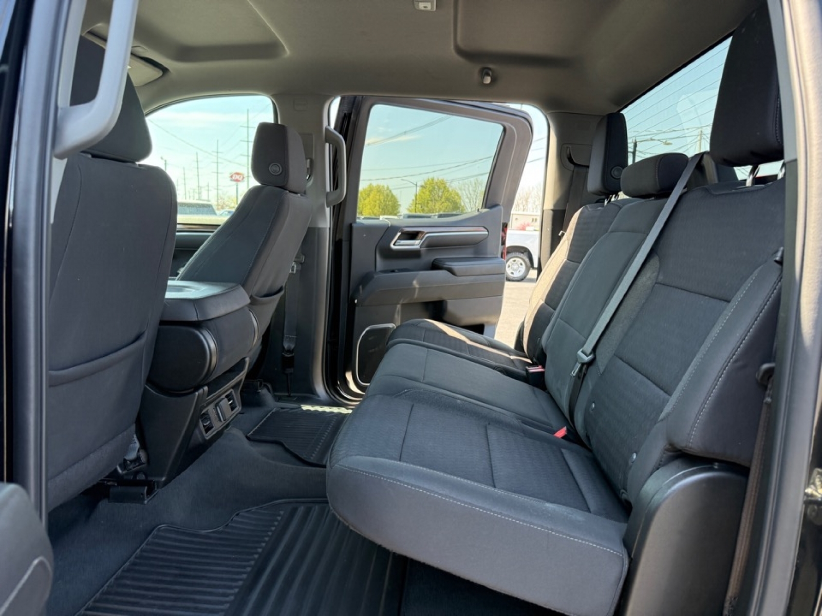 2022 Chevrolet Silverado 1500 4WD Crew Cab Short Bed LT with 2FL, 39762, Photo