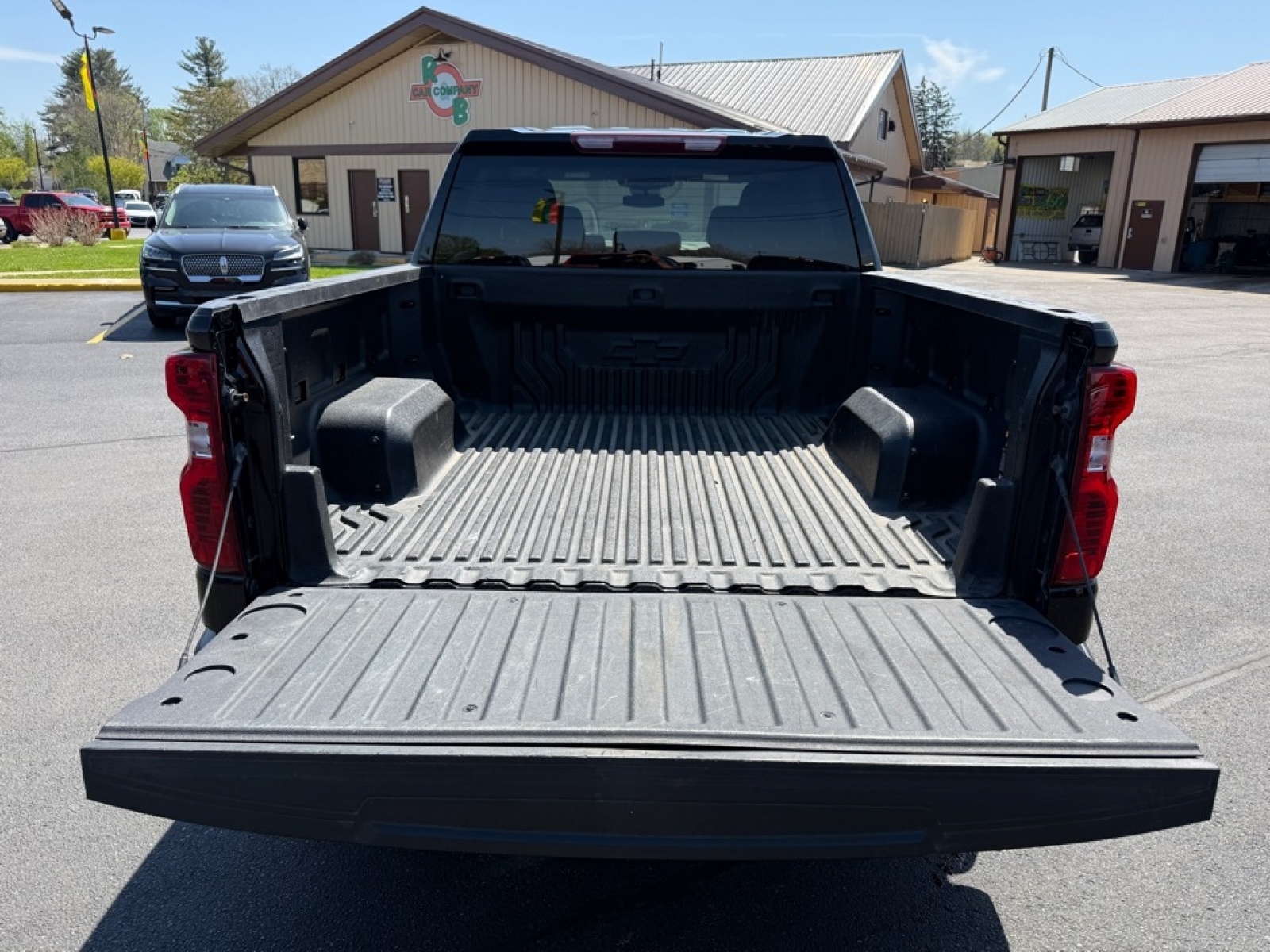 2022 Chevrolet Silverado 1500 4WD Crew Cab Short Bed LT with 2FL, 39762, Photo