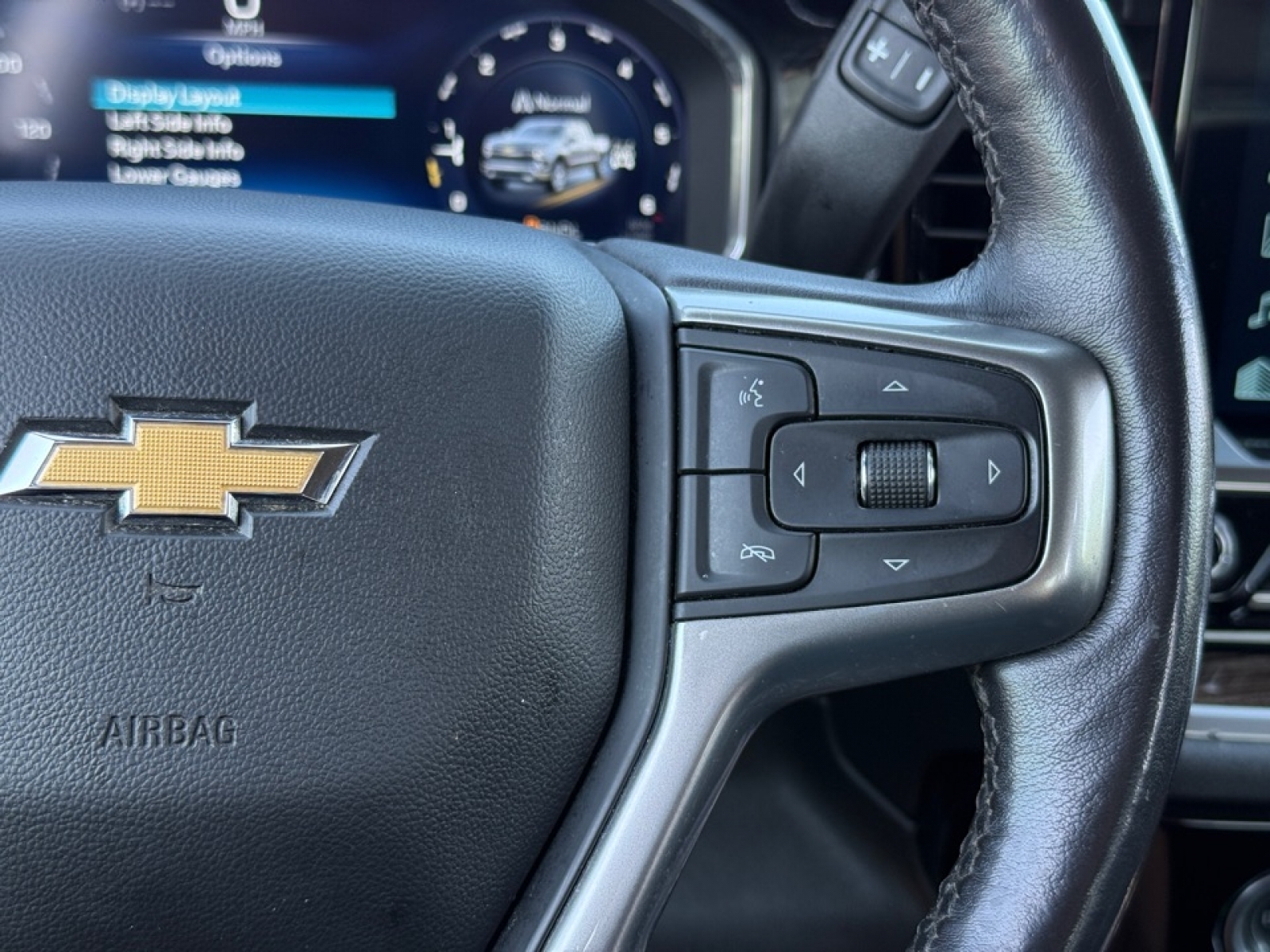 2022 Chevrolet Silverado 1500 4WD Crew Cab Short Bed LT with 2FL, 39762, Photo