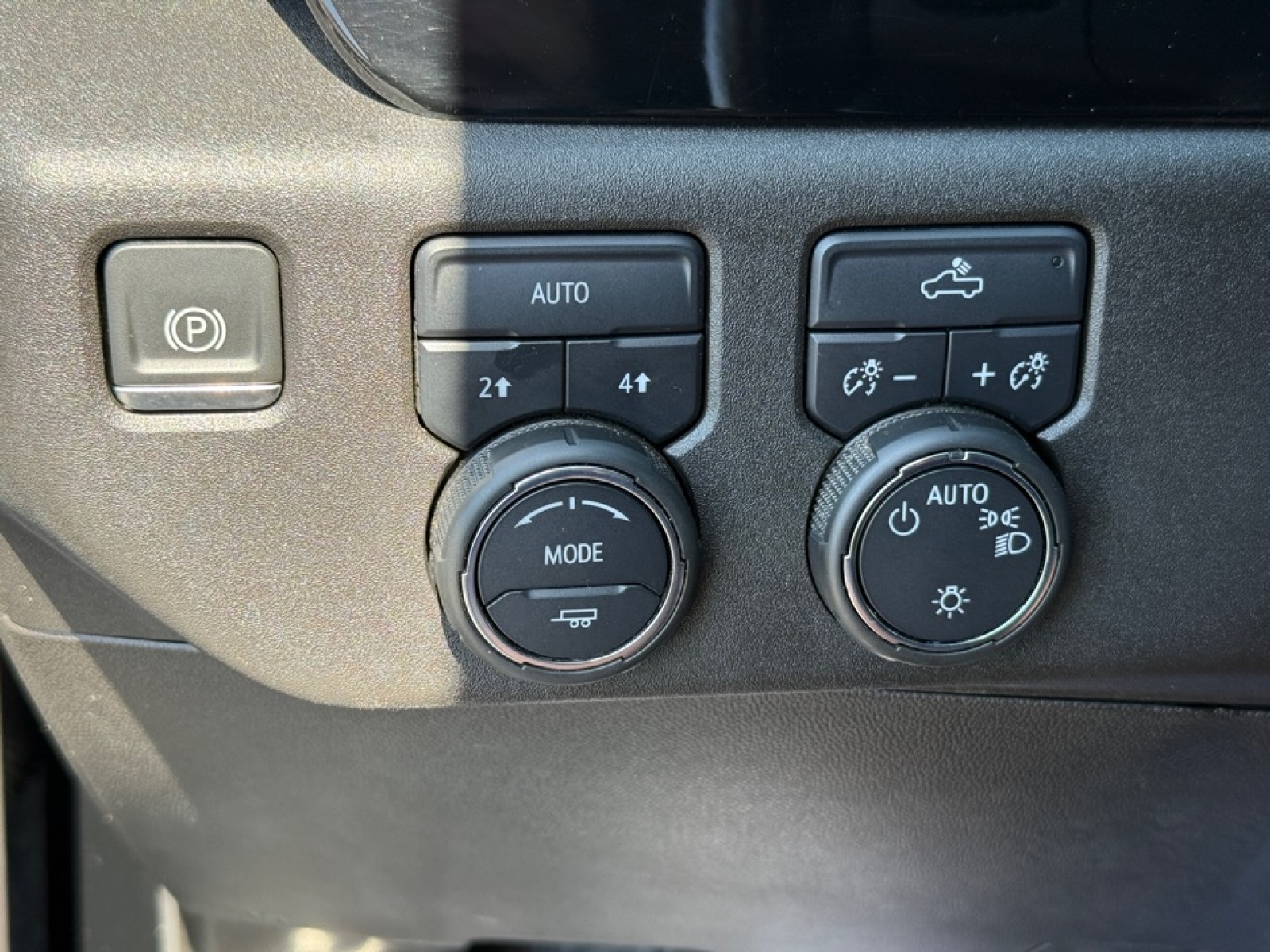 2022 Chevrolet Silverado 1500 4WD Crew Cab Short Bed LT with 2FL, 39762, Photo