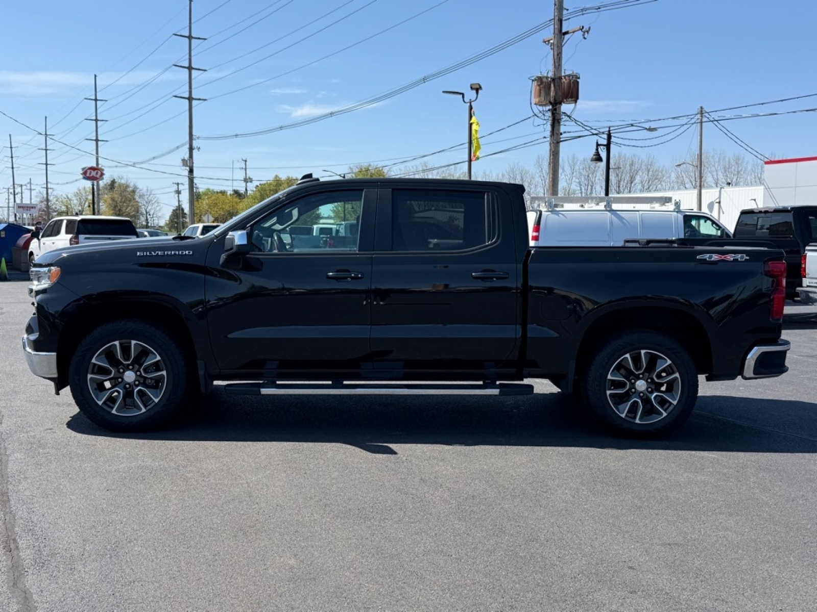 2022 Chevrolet Silverado 1500 4WD Crew Cab Short Bed LT with 2FL, 39762, Photo
