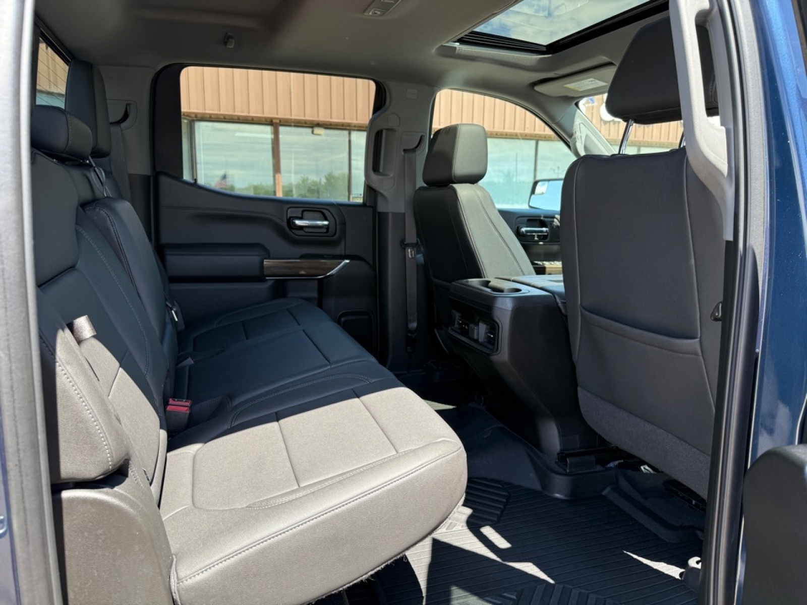 2022 Chevrolet Silverado 1500 LTD 4WD Crew Cab Short Bed LT Trail Boss, 38374, Photo