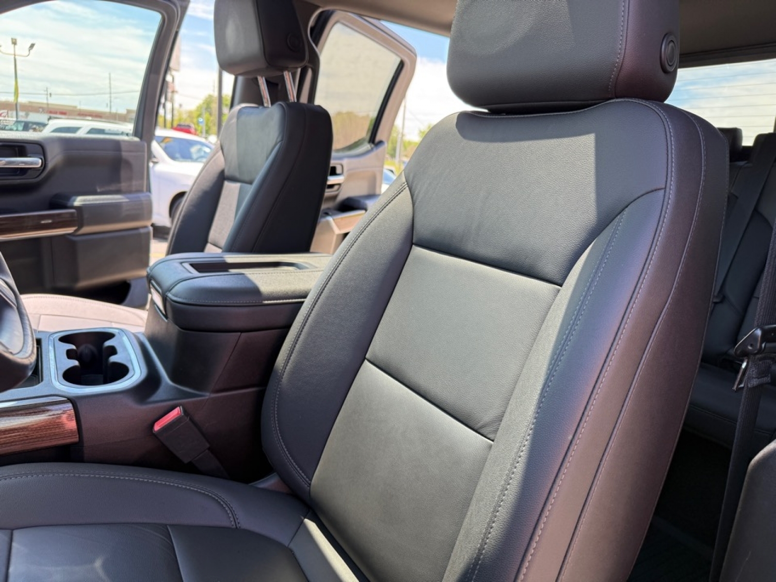 2022 Chevrolet Silverado 1500 LTD 4WD Crew Cab Short Bed LT Trail Boss, 38374, Photo