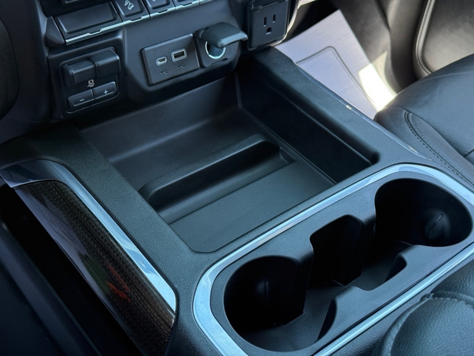 2022 Chevrolet Silverado 1500 LTD 4WD Crew Cab Short Bed LT Trail Boss, 38374, Photo