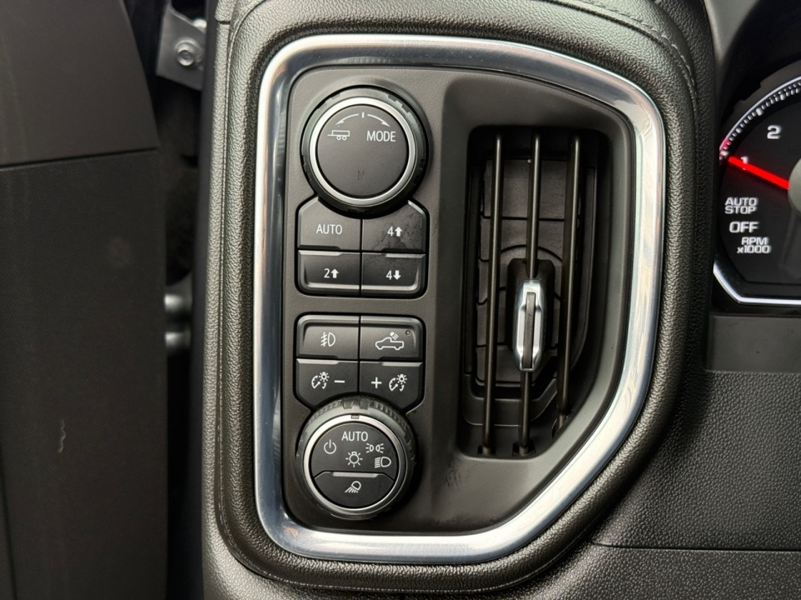 2022 Chevrolet Silverado 1500 LTD 4WD Crew Cab Short Bed LT Trail Boss, 38520, Photo