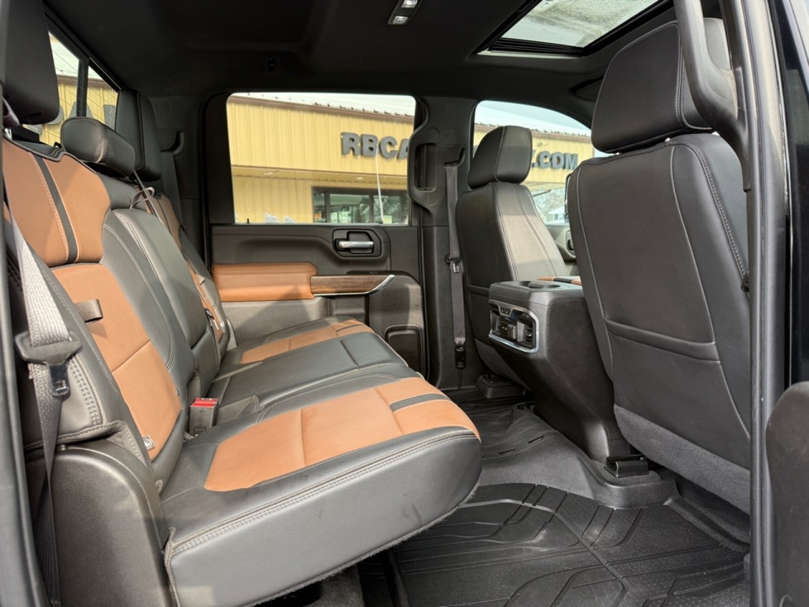 2022 Chevrolet Silverado 2500HD 4WD Crew Cab Standard Bed High Country, 39199, Photo