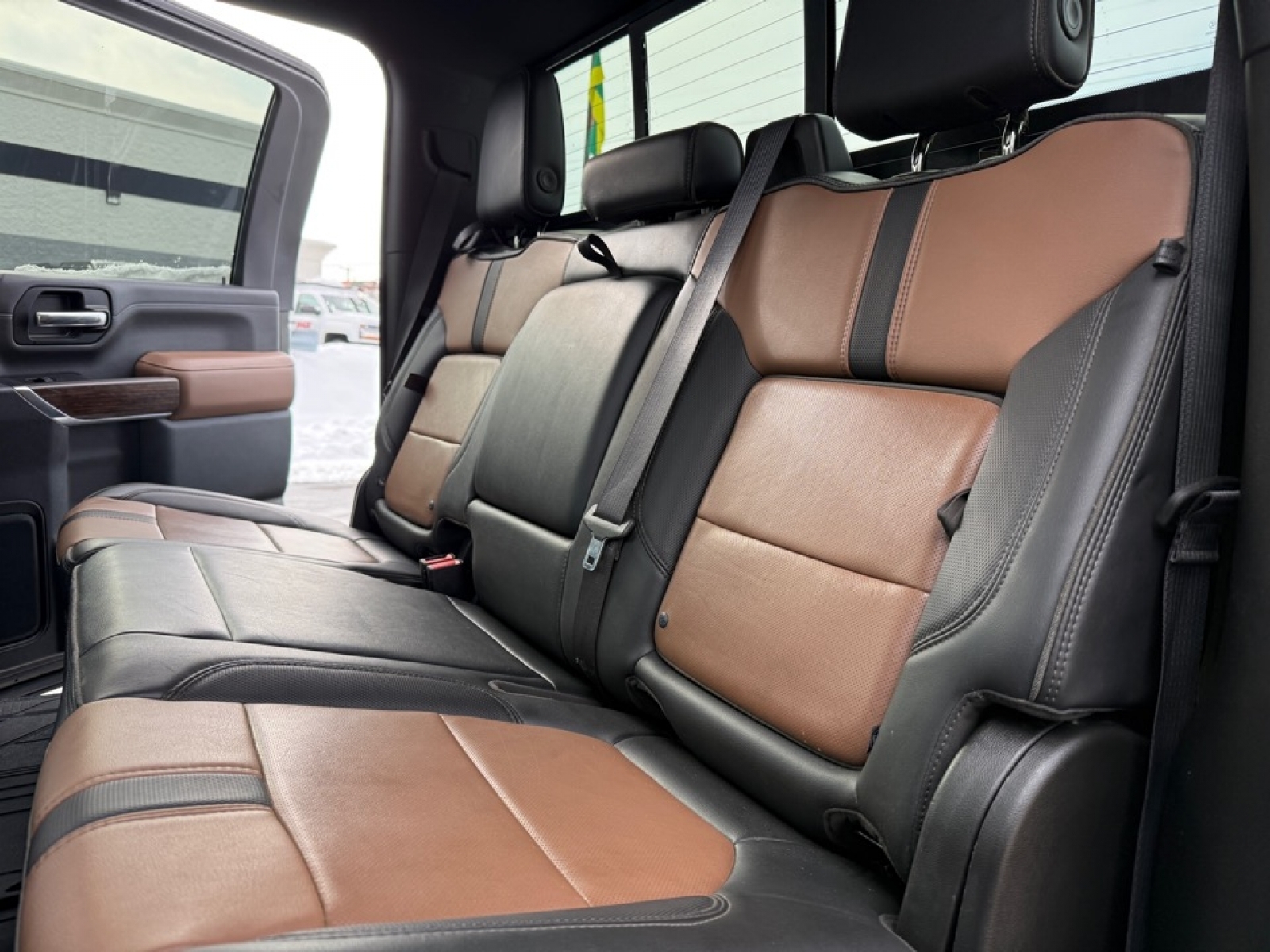 2022 Chevrolet Silverado 2500HD 4WD Crew Cab Standard Bed High Country, 39199, Photo