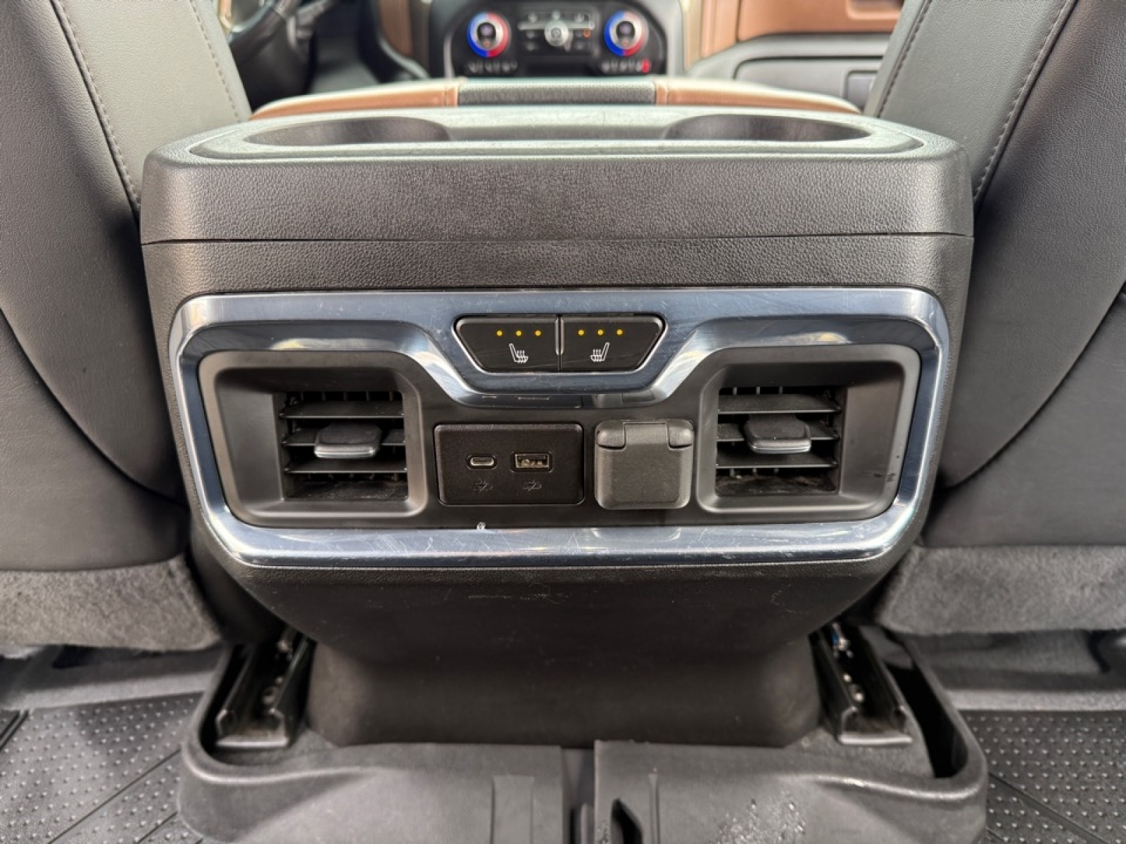 2022 Chevrolet Silverado 2500HD 4WD Crew Cab Standard Bed High Country, 39199, Photo