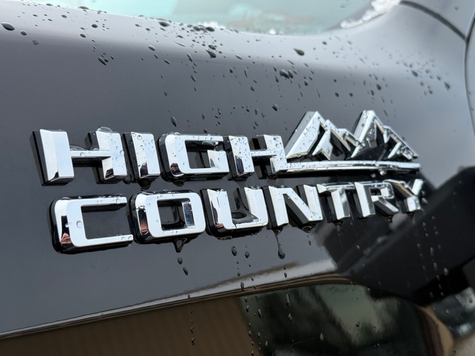 2022 Chevrolet Silverado 2500HD 4WD Crew Cab Standard Bed High Country, 39199, Photo