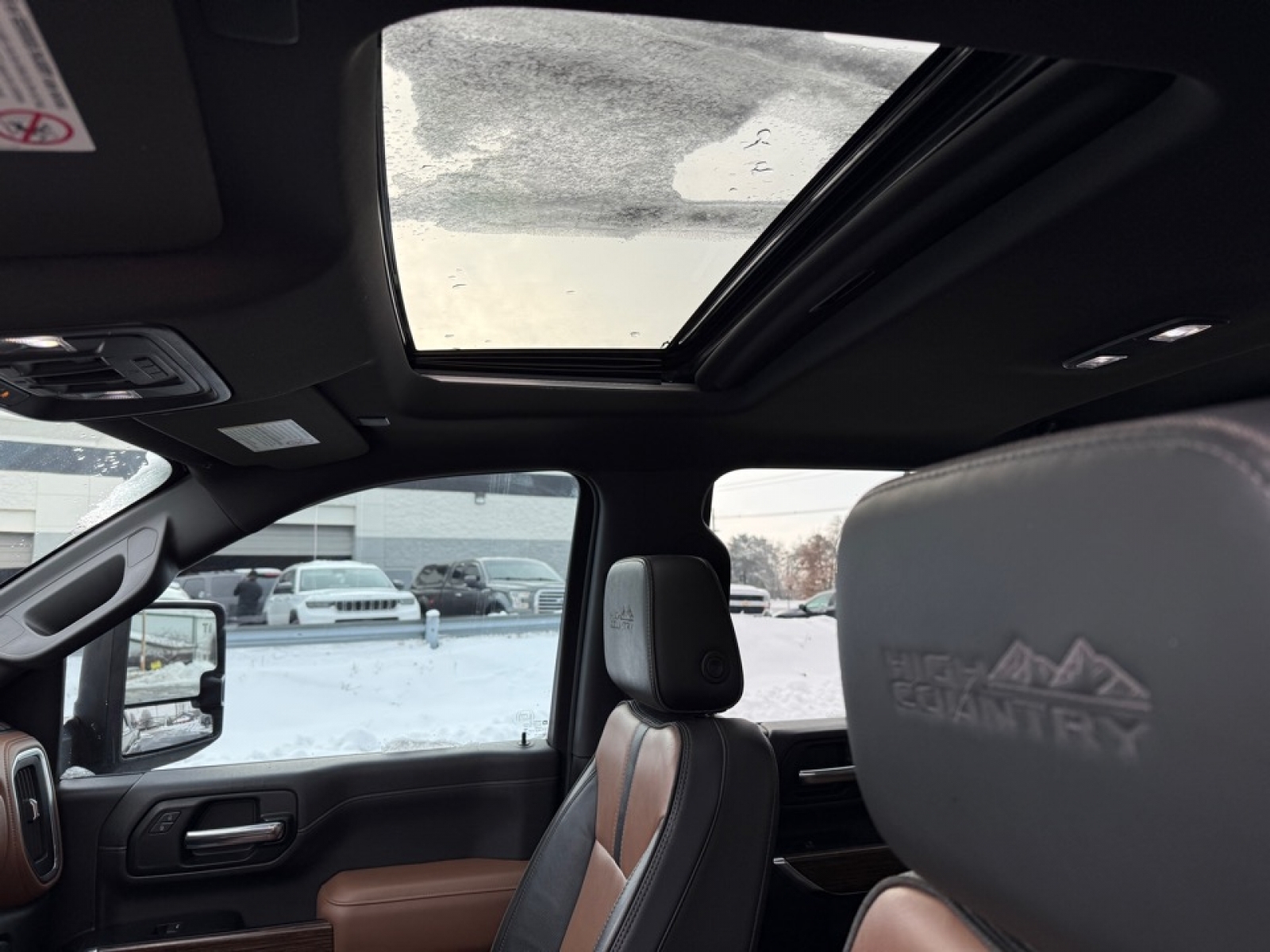 2022 Chevrolet Silverado 2500HD 4WD Crew Cab Standard Bed High Country, 39199, Photo