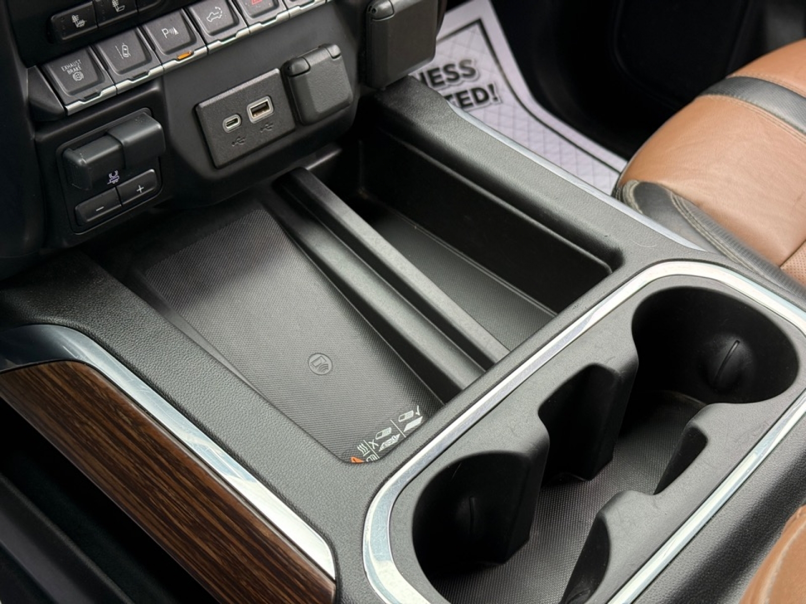 2022 Chevrolet Silverado 2500HD 4WD Crew Cab Standard Bed High Country, 39199, Photo