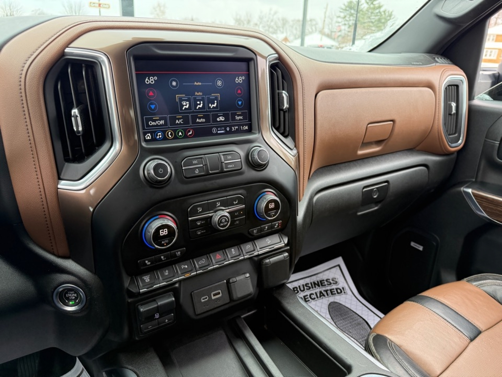 2022 Chevrolet Silverado 2500HD 4WD Crew Cab Standard Bed High Country, 39199, Photo