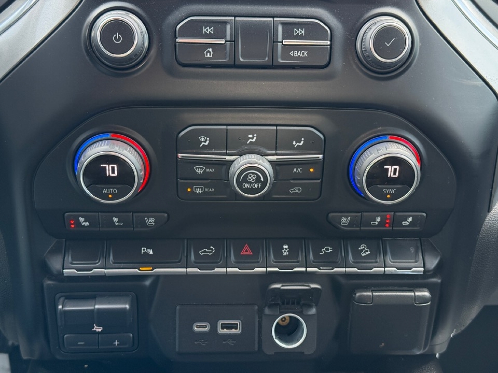 2022 Chevrolet Silverado 2500HD 4WD Crew Cab Standard Bed LTZ, 39293A, Photo