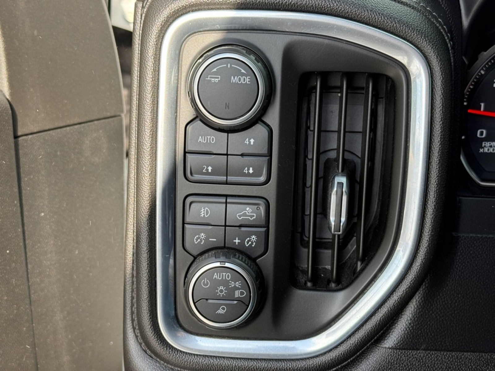 2022 Chevrolet Silverado 2500HD 4WD Crew Cab Standard Bed LTZ, 39293A, Photo