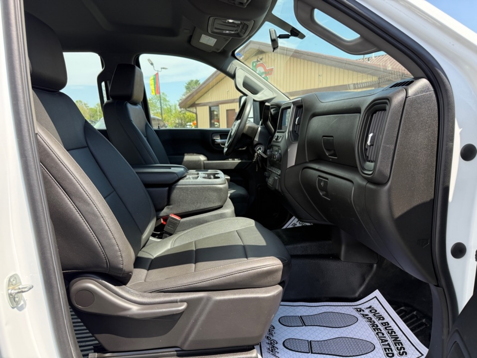 2022 Chevrolet Silverado 3500HD Chassis Work Truck, 39727, Photo