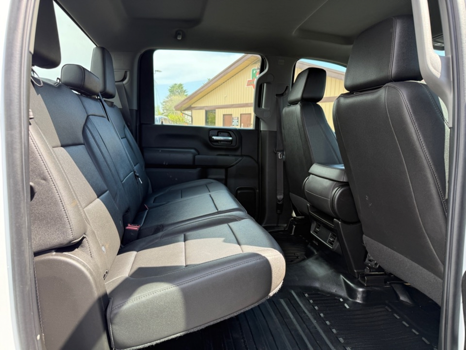 2022 Chevrolet Silverado 3500HD Chassis Work Truck, 39727, Photo