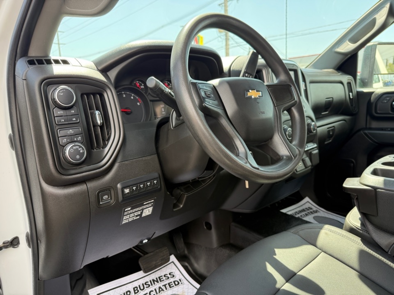 2022 Chevrolet Silverado 3500HD Chassis Work Truck, 39727, Photo