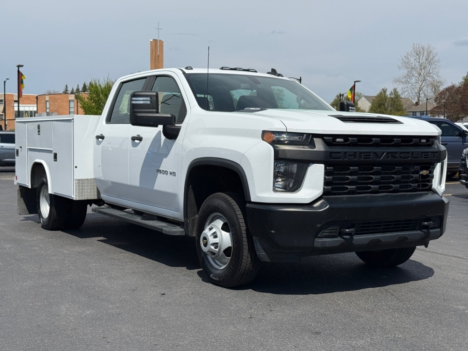 2022 Chevrolet Silverado 3500HD Chassis Work Truck, 39727, Photo