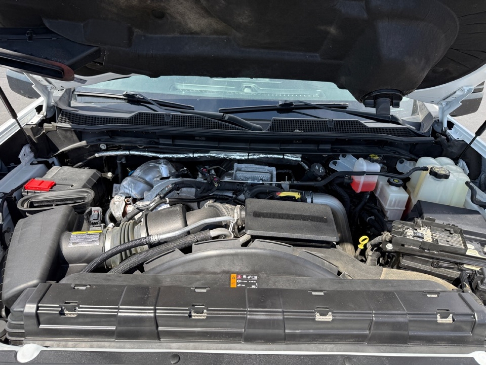 2022 Chevrolet Silverado 3500HD Chassis Work Truck, 39727, Photo