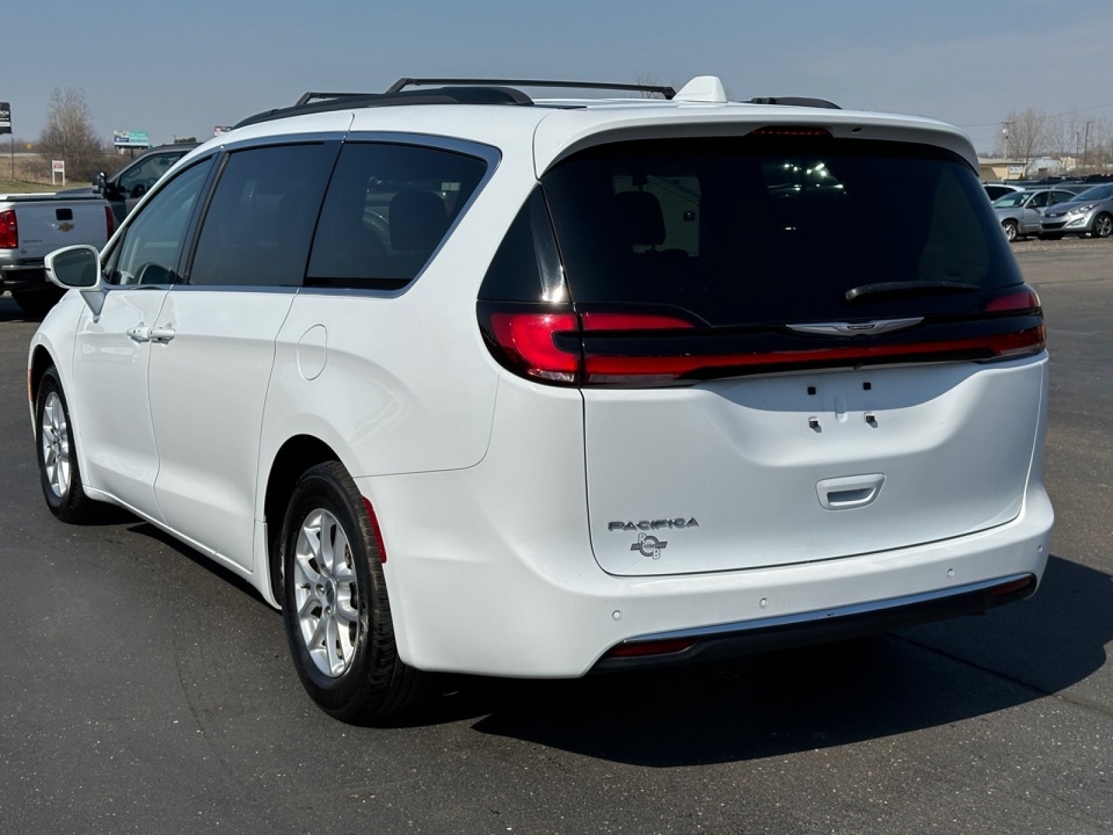 2022 Chrysler Pacifica Touring L, 36590, Photo