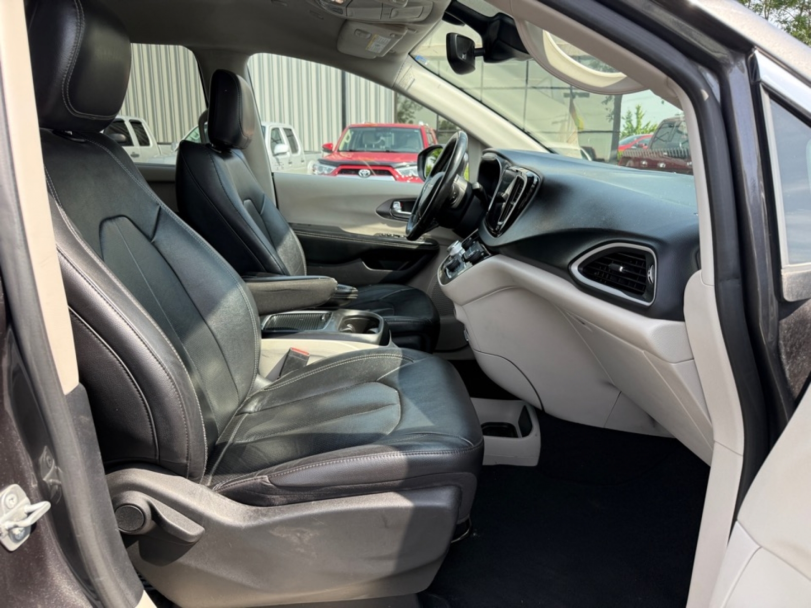 2022 Chrysler Pacifica Touring L, 39185A, Photo