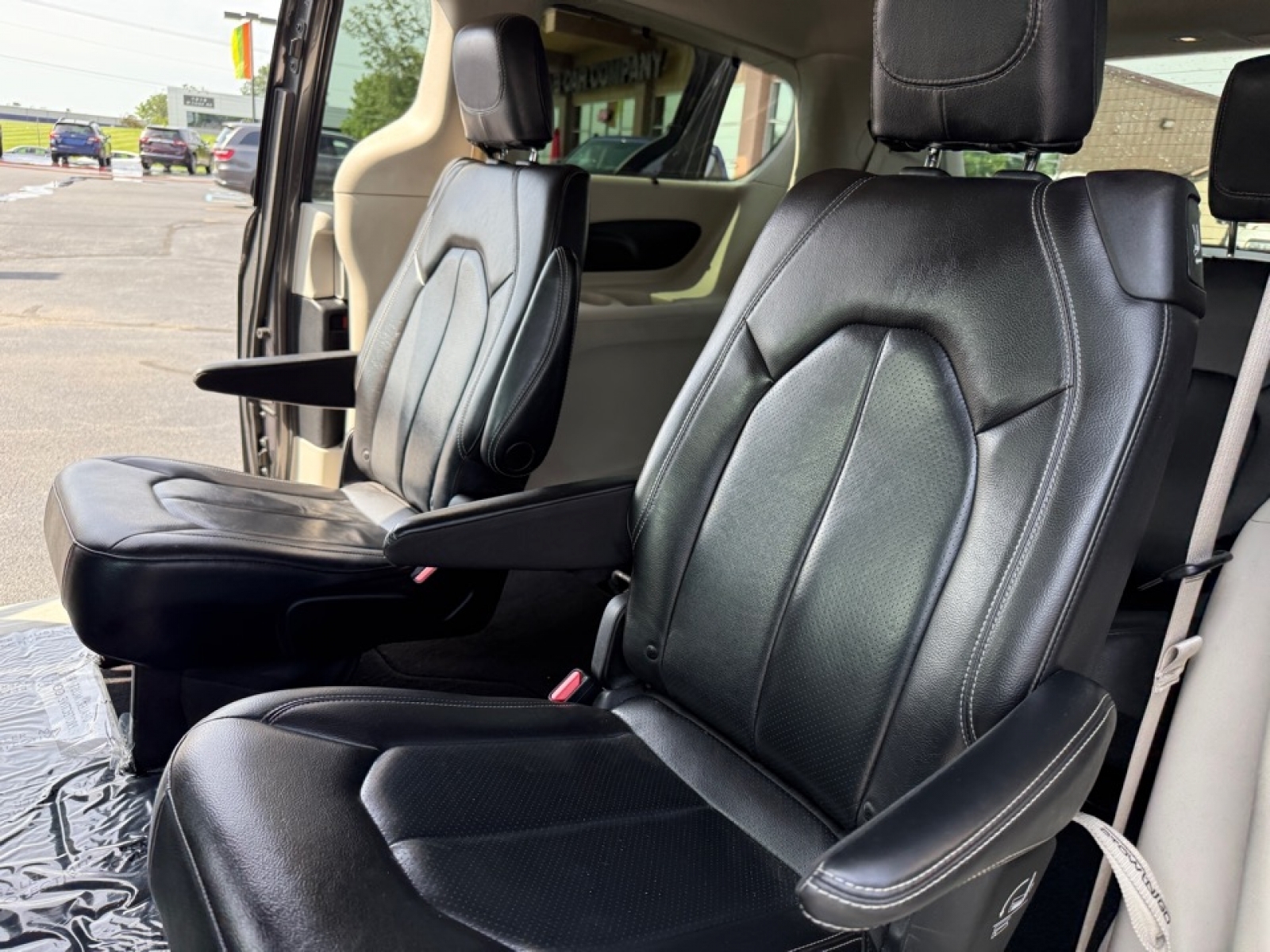 2022 Chrysler Pacifica Touring L, 39185A, Photo