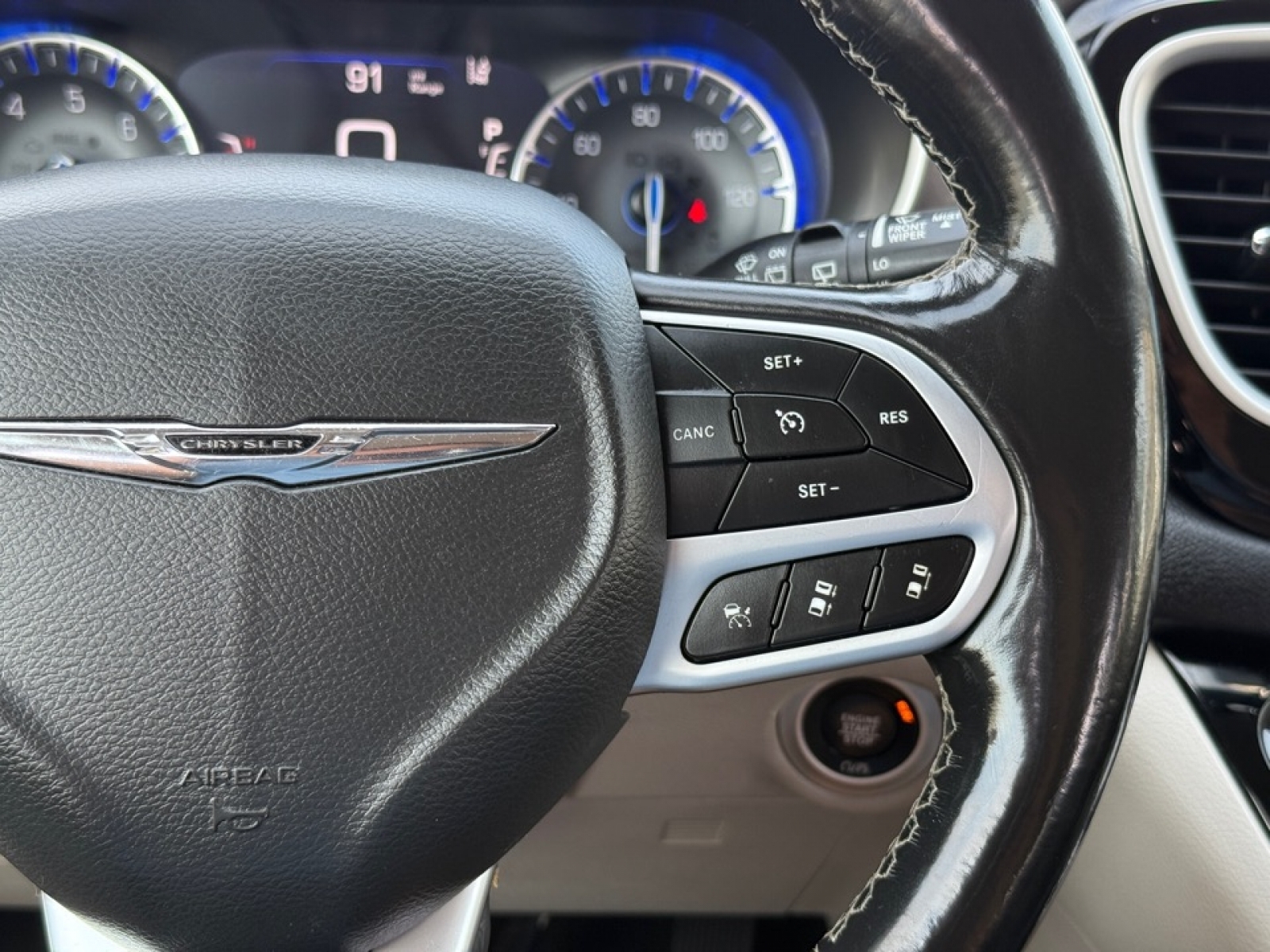 2022 Chrysler Pacifica Touring L, 39185A, Photo