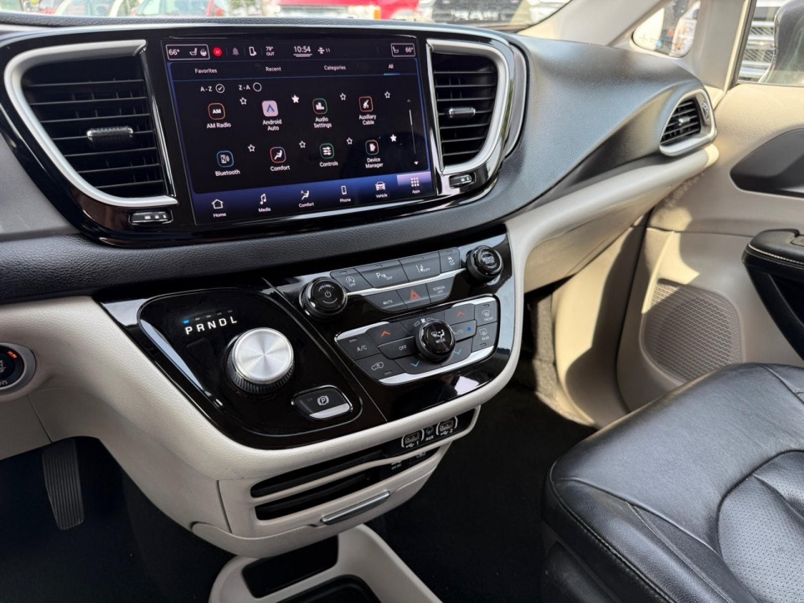 2022 Chrysler Pacifica Touring L, 39185A, Photo